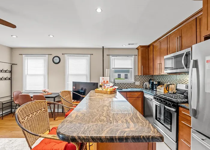 2 Bed Townhouse: Minutes From Dca-National Airport