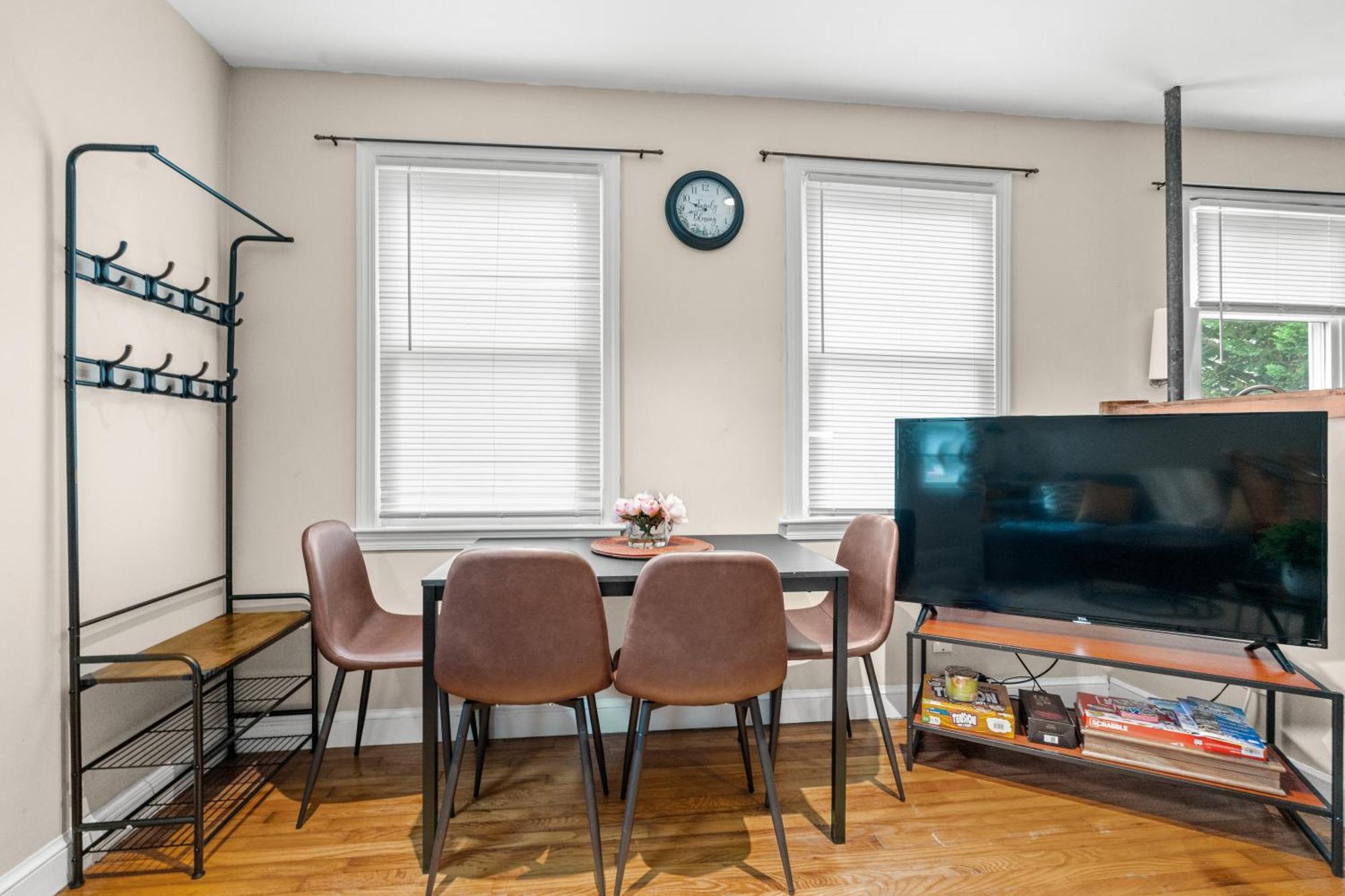 2 Bed Townhouse: Minutes From Dca-national Airport *