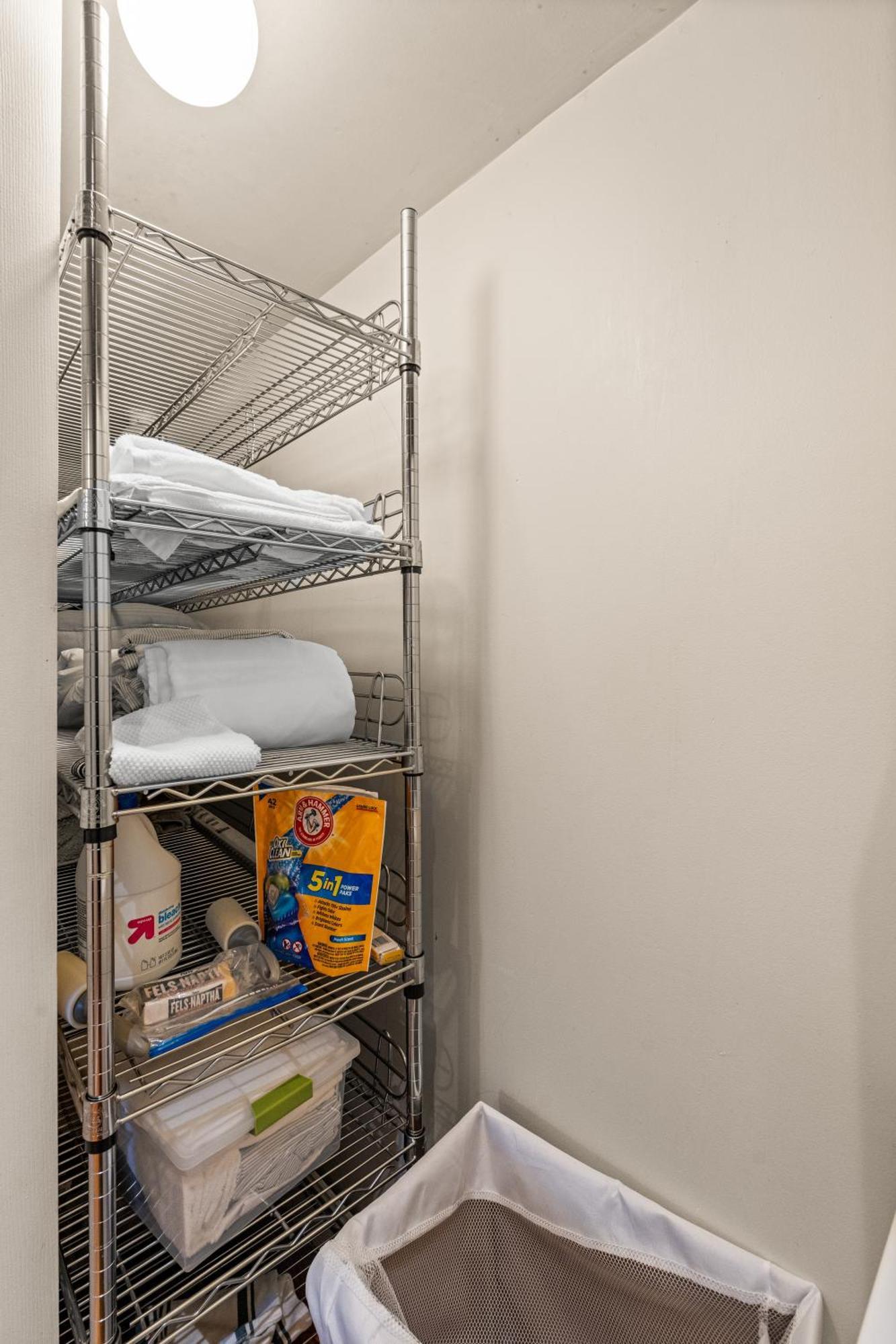 2 Bed Townhouse: Minutes From Dca-national Airport Holiday home *